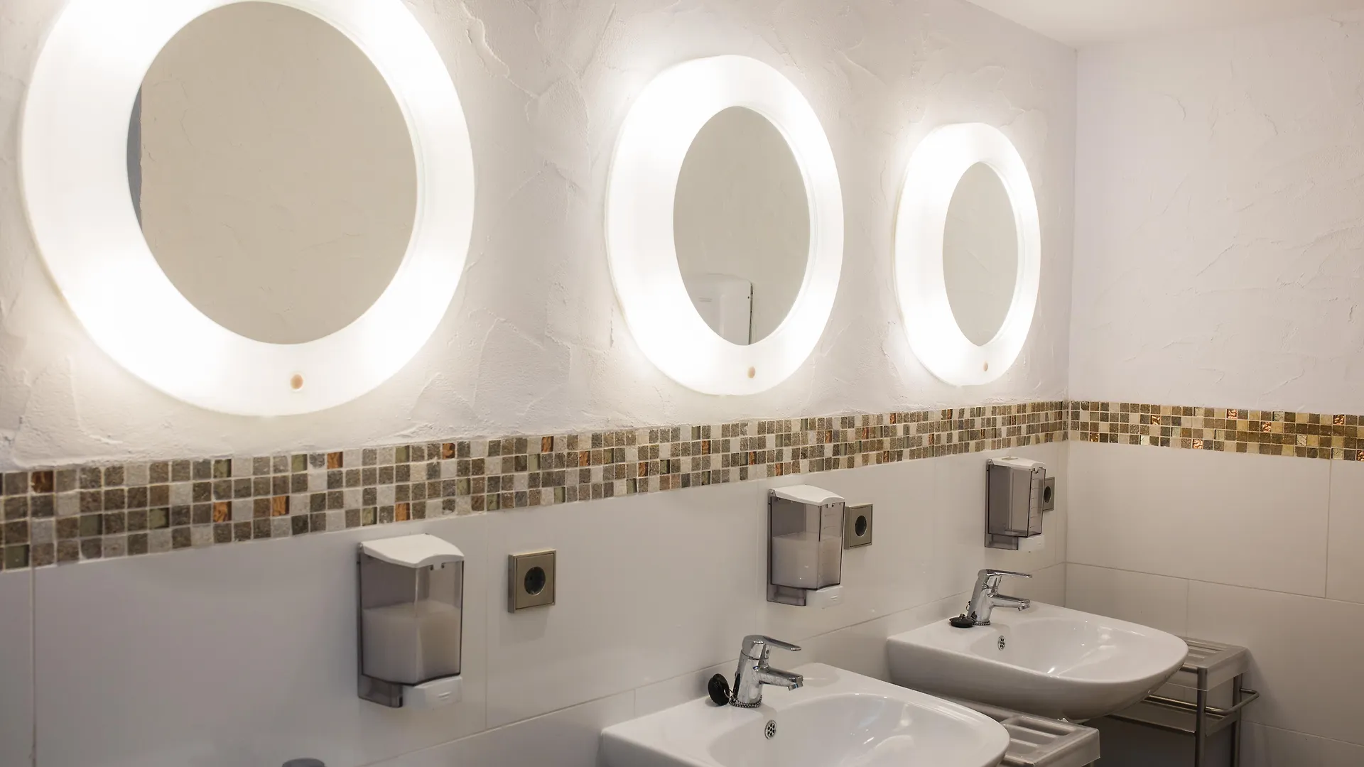 Singular Hostel By Eurotels - Albergue Juvenil Palma de Mallorca 0*,  Spanien