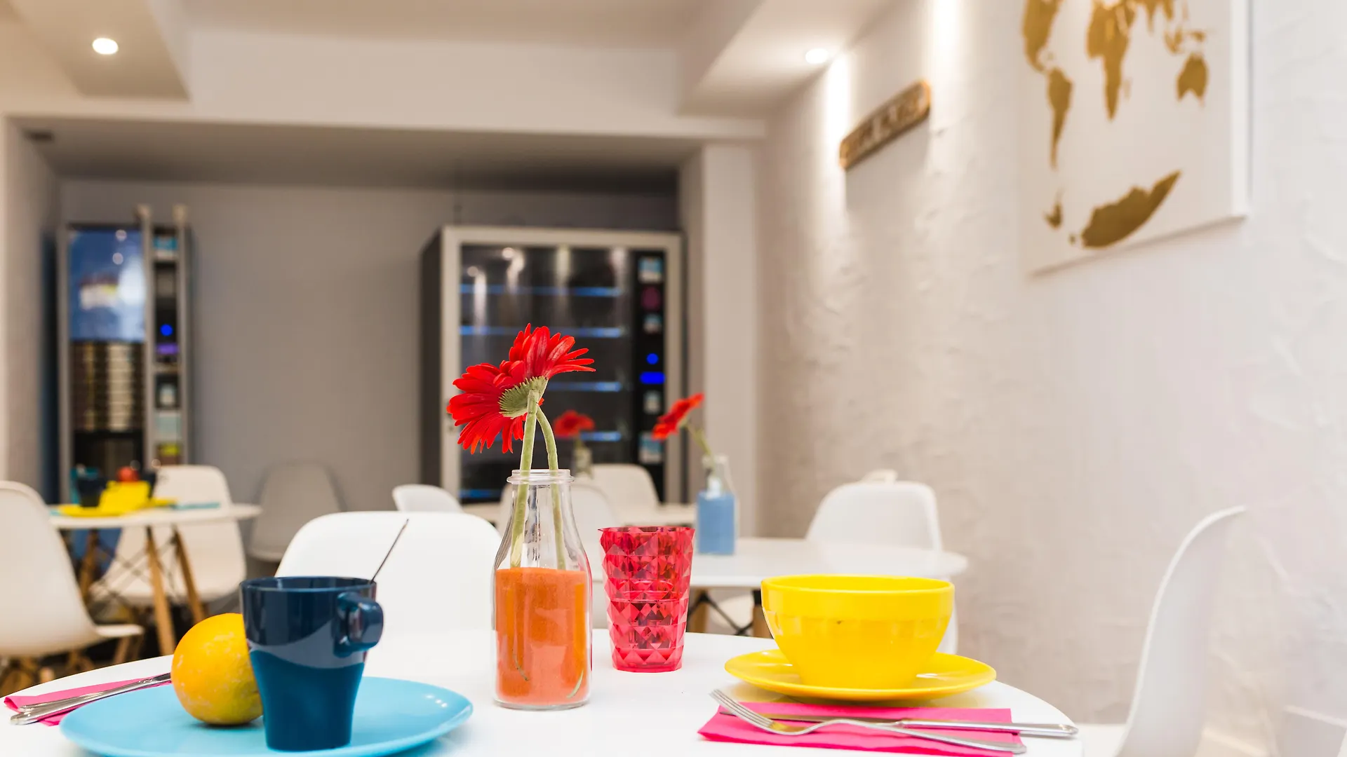 Singular Hostel By Eurotels - Albergue Juvenil Palma de Mallorca